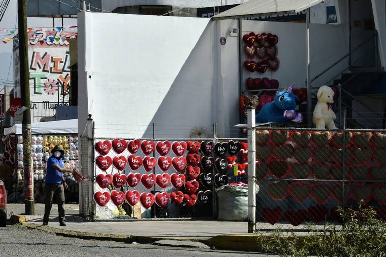 Aumenta la venta de peluches en Xonacatlán por San Valentín