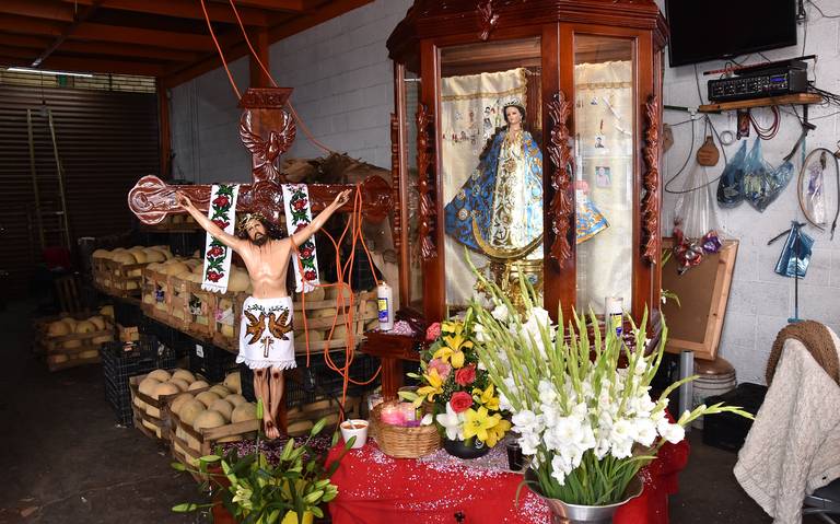 San Juan de los Lagos: Tierritas de Virgen para aliviar