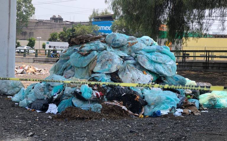 Abandonan ropa y material quirúrgico bajo puente de Tlalnepantla - El Sol  de Toluca | Noticias Locales, Policiacas, sobre México, Edomex y el Mundo