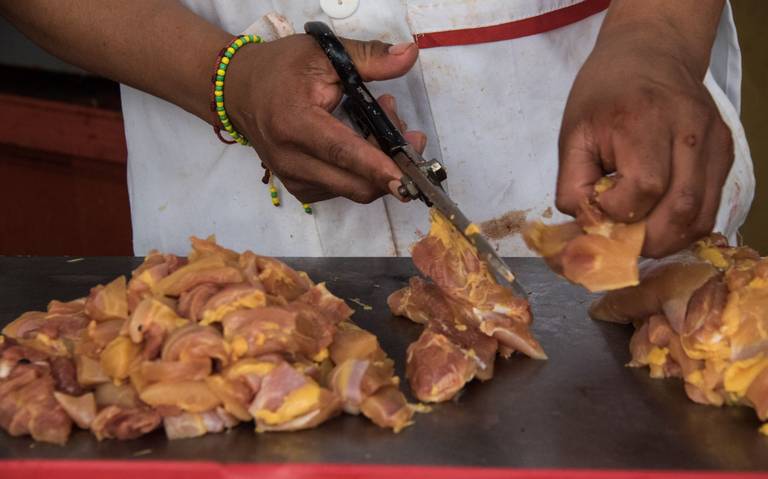 Policía investiga supuestas extorsiones contra comerciantes de pollo en el  valle de Toluca - El Sol de Toluca | Noticias Locales, Policiacas, sobre  México, Edomex y el Mundo