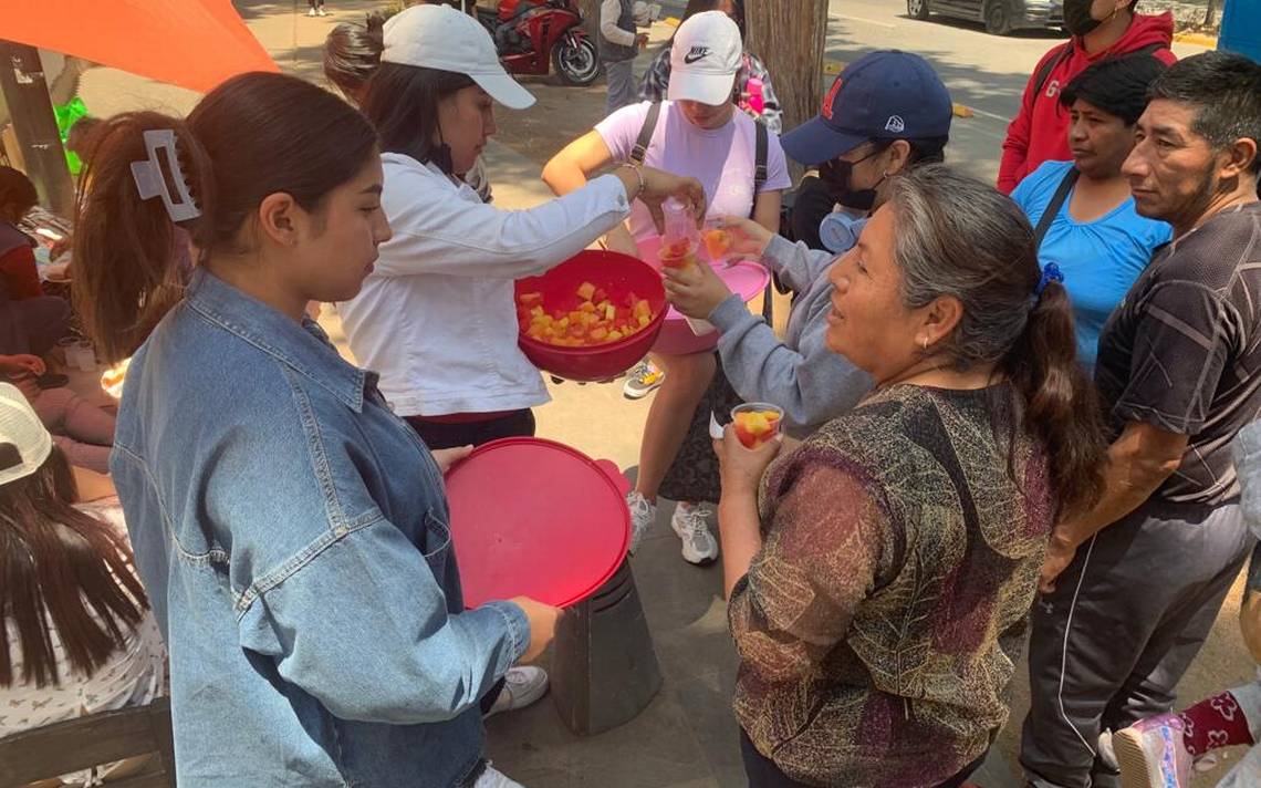 “Families come together to support loved ones at Children’s Hospital through free food donations”