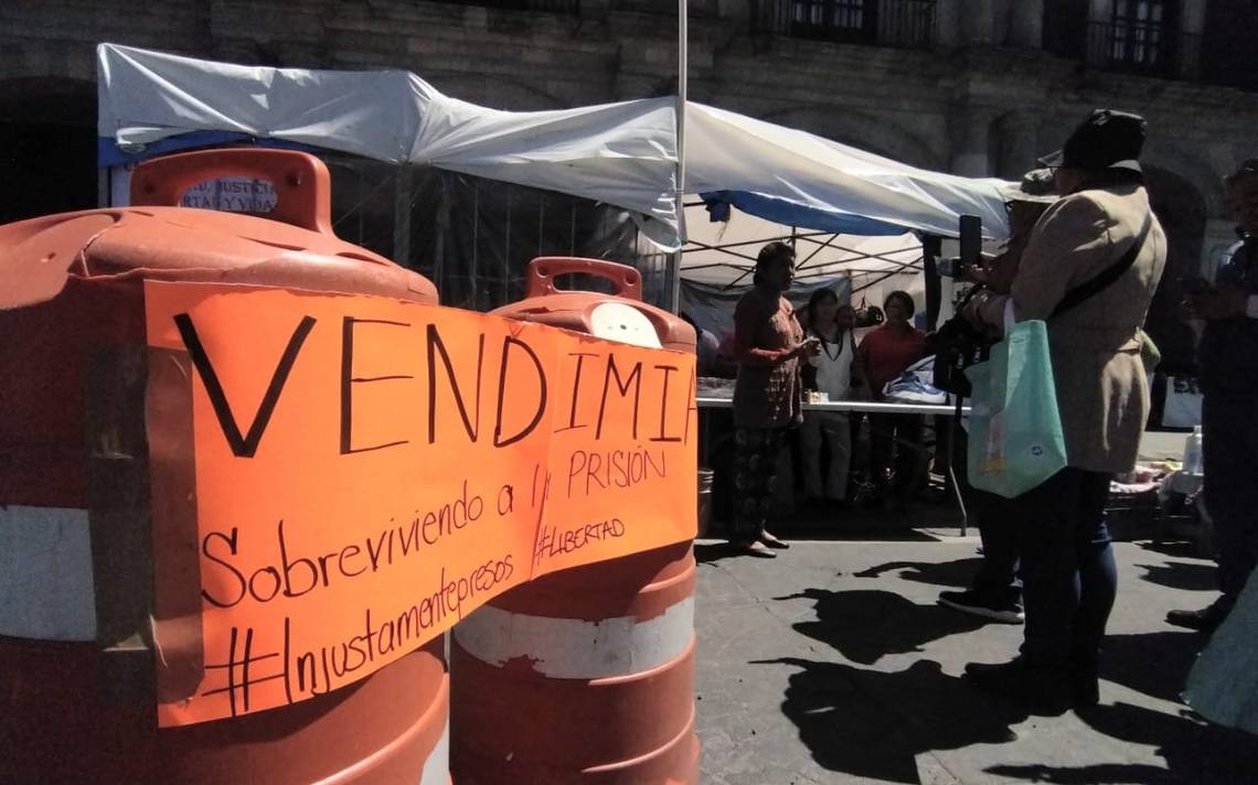 Resisten Mujeres En Platón Venden Artesanías Y Comida Para Atraer Recursos El Sol De Toluca 1462